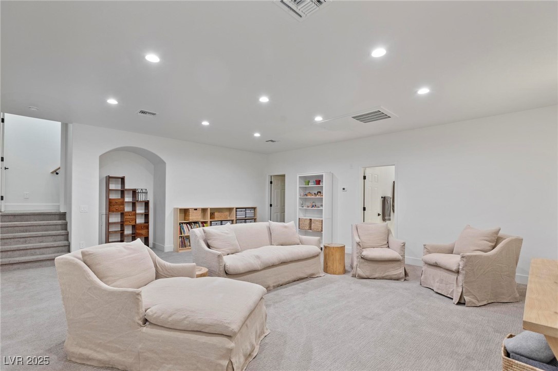 6 Perry Park Court