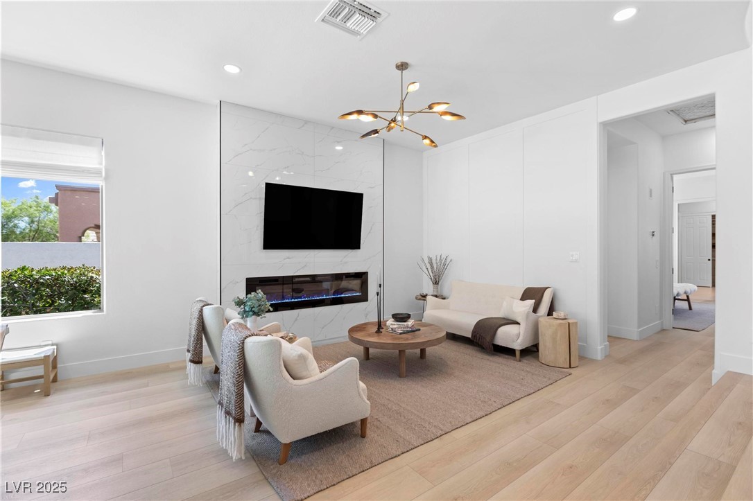 6 Perry Park Court