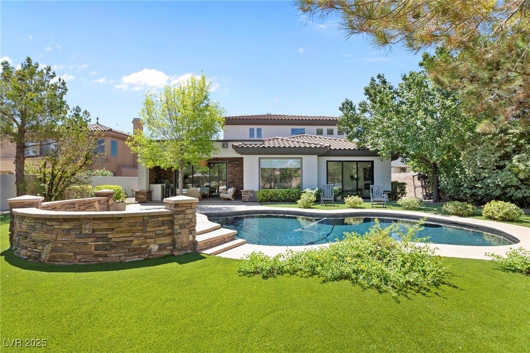 6 Perry Park Court