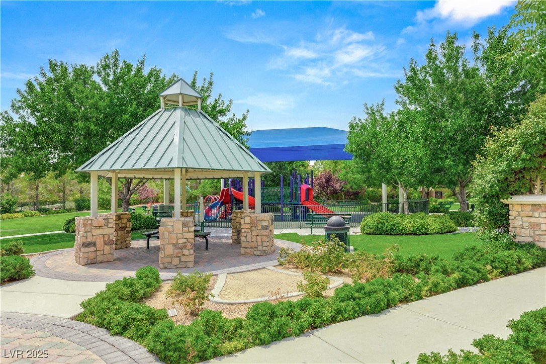 5405 San Bellasera Court