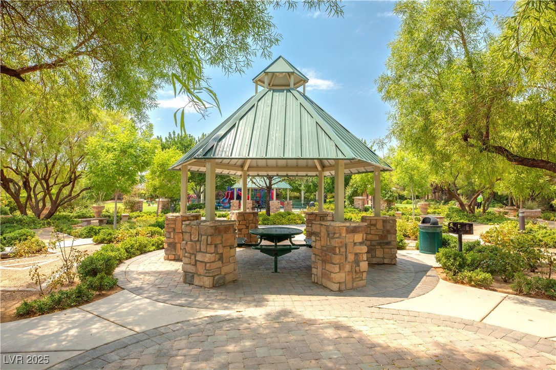 5405 San Bellasera Court