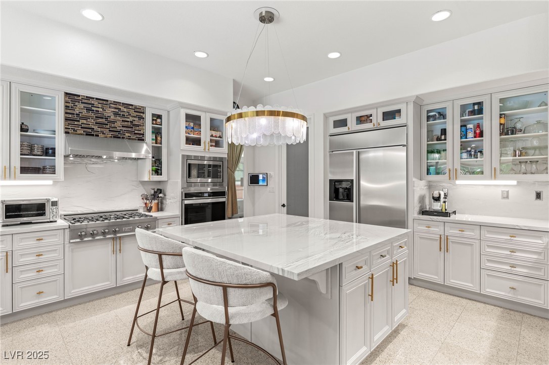 5405 San Bellasera Court