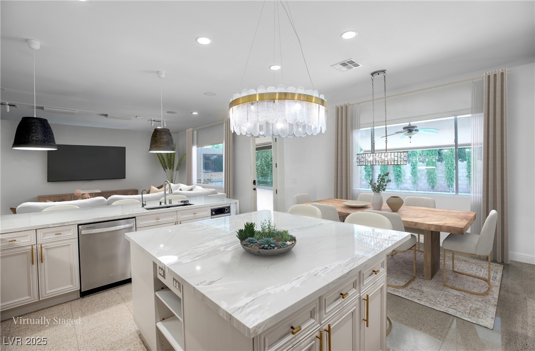 5405 San Bellasera Court