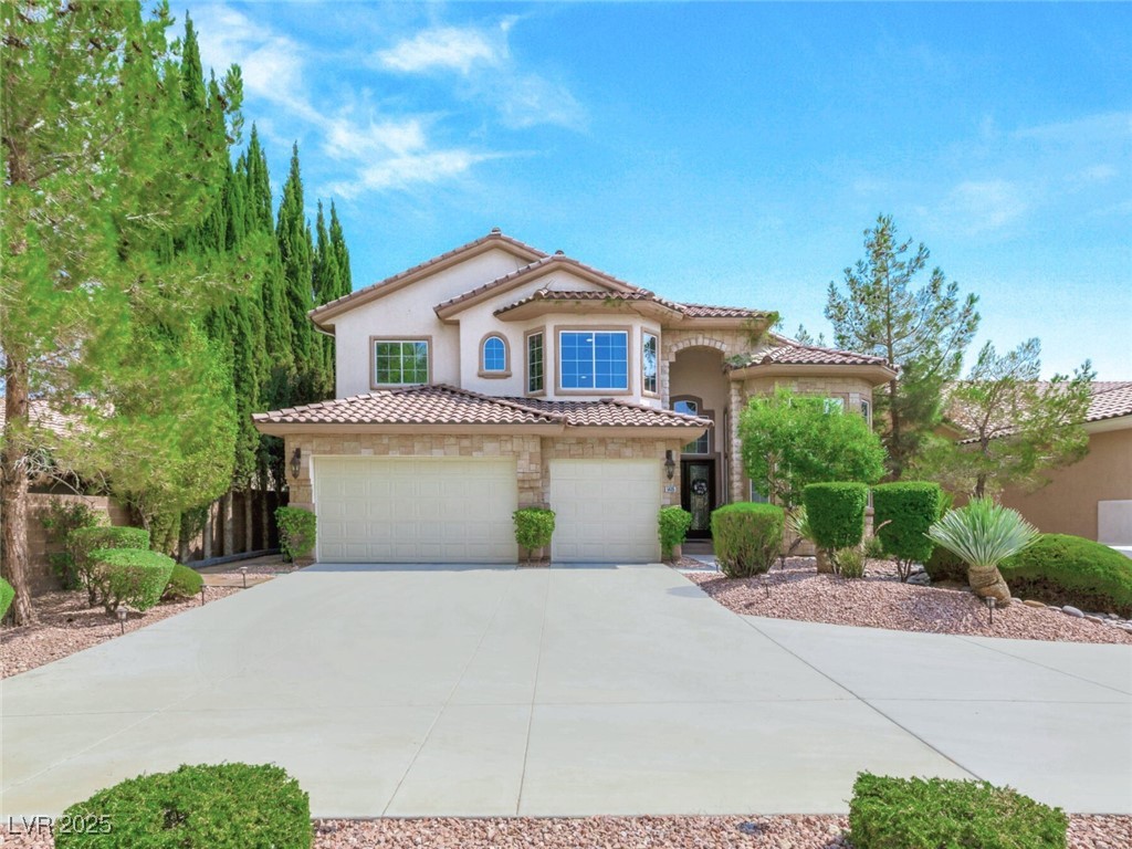 5405 San Bellasera Court