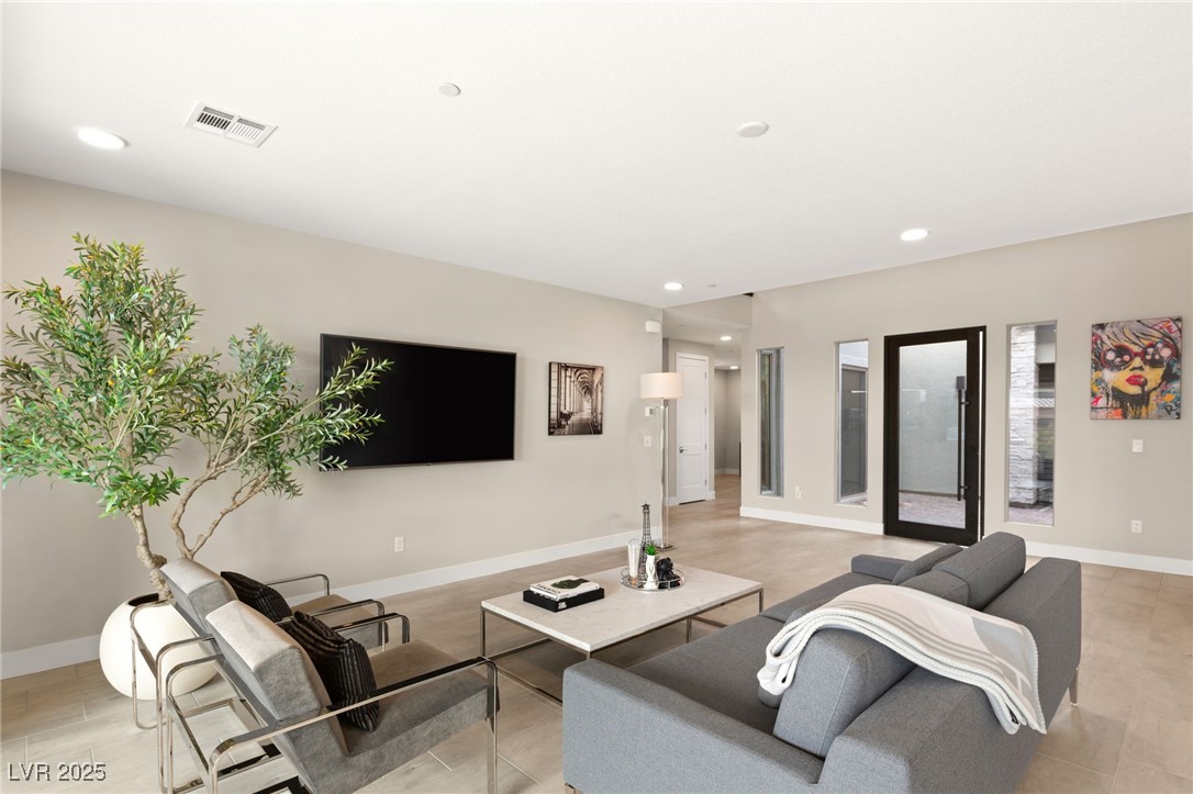 11943 Rockview Point Street