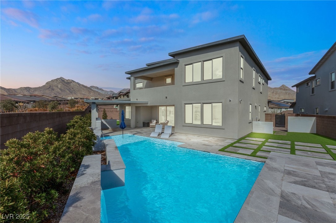 11943 Rockview Point Street