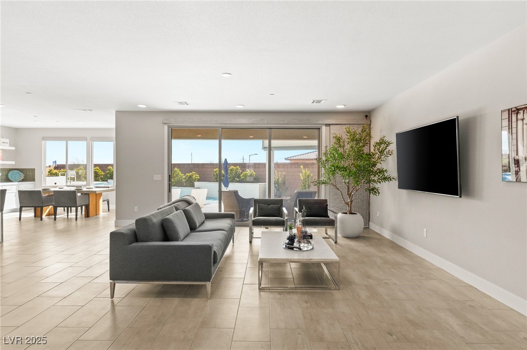 11943 Rockview Point Street