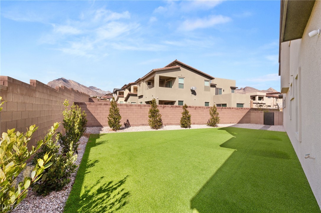 11943 Rockview Point Street