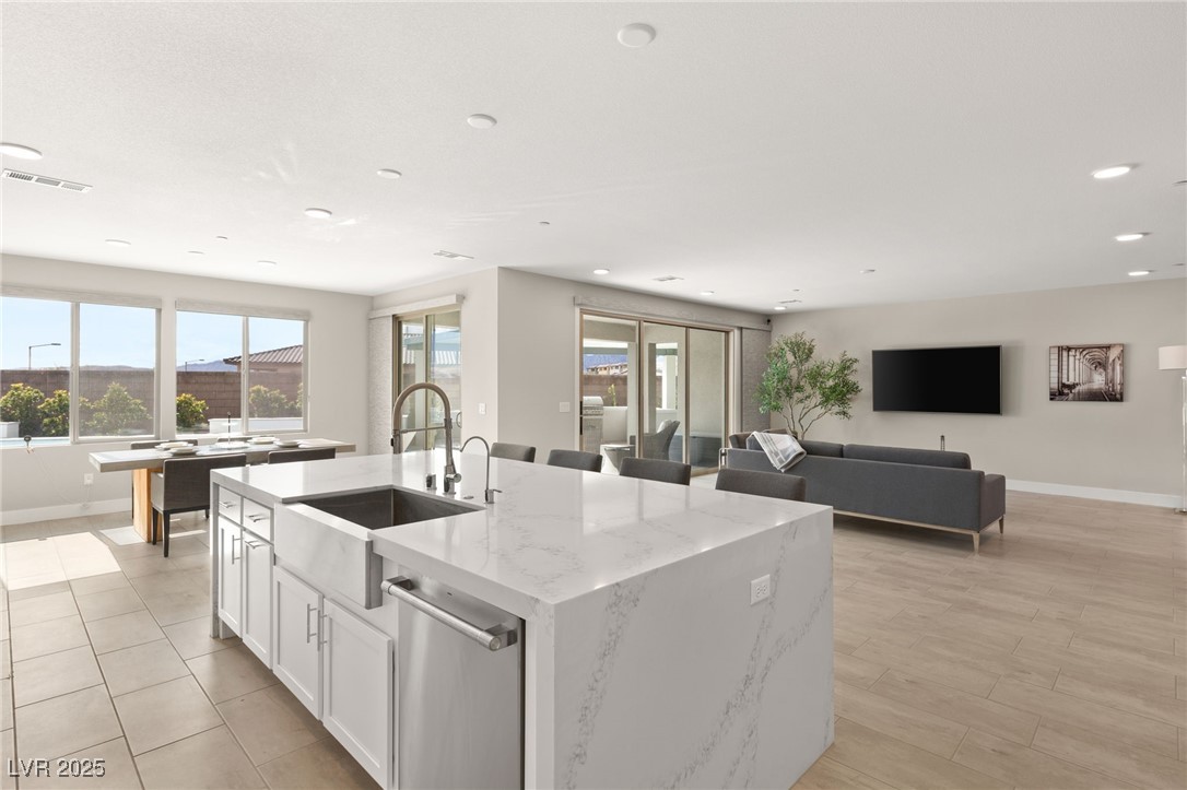 11943 Rockview Point Street