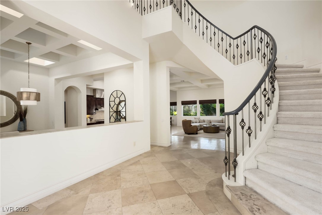 8712 Mesa Canogo Drive