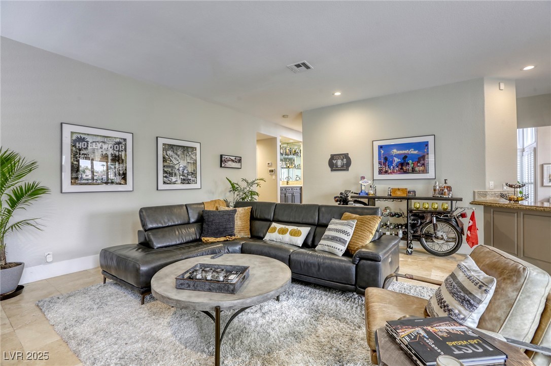 2024 Bay Hill Drive