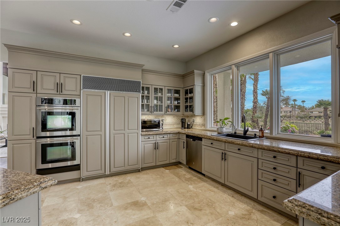 2024 Bay Hill Drive