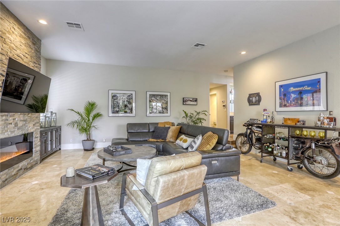 2024 Bay Hill Drive
