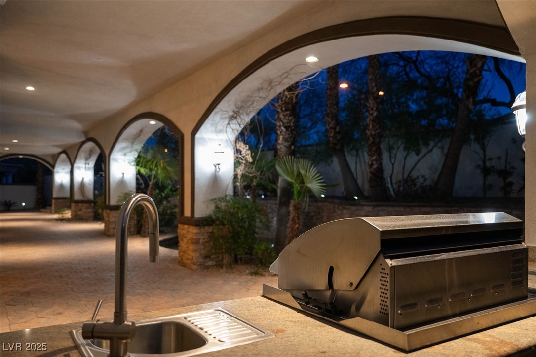 9325 Canyon Classic Drive