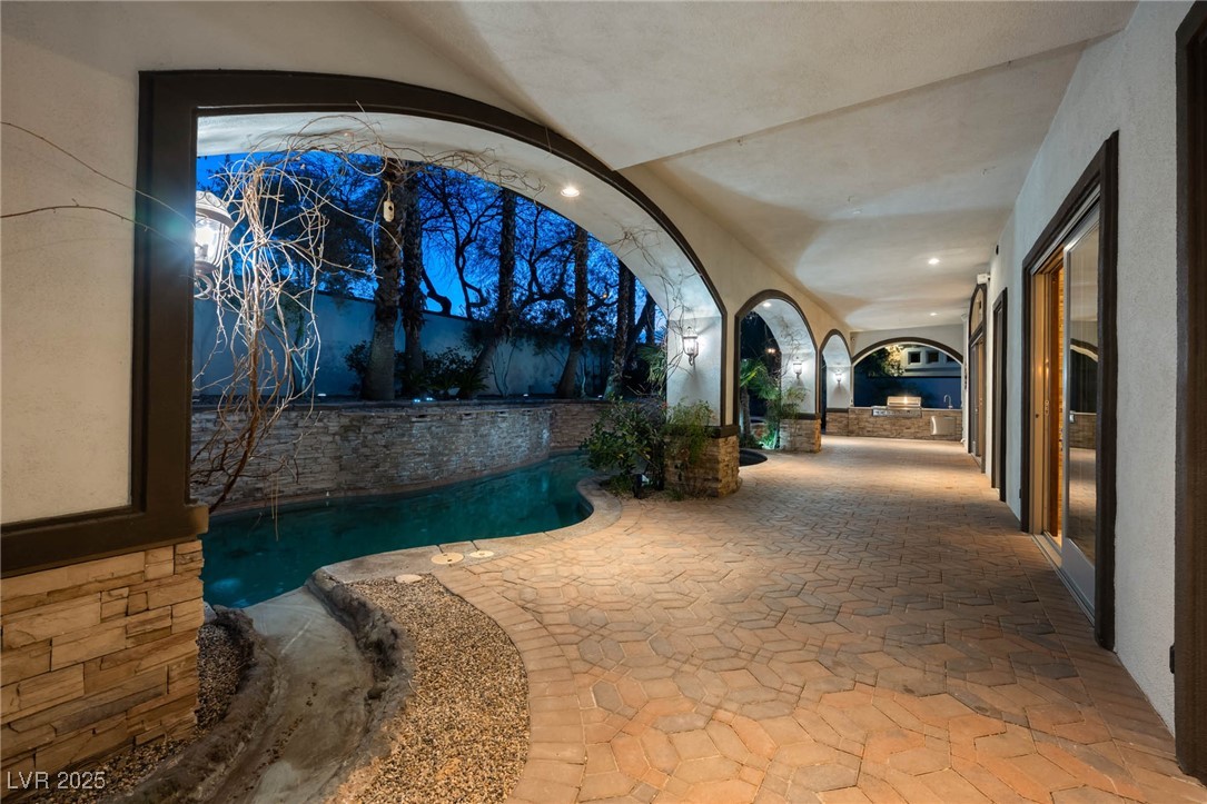 9325 Canyon Classic Drive