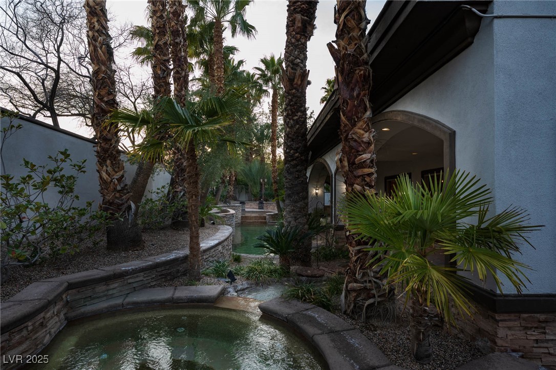 9325 Canyon Classic Drive