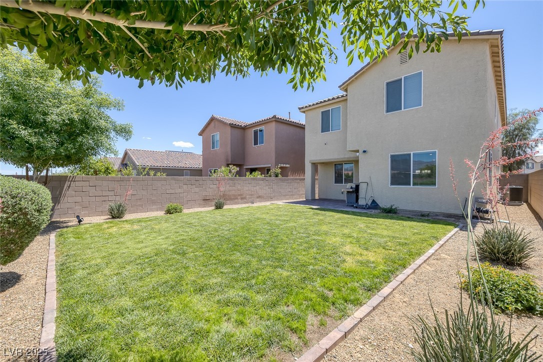 4050 Midnight Crest Avenue