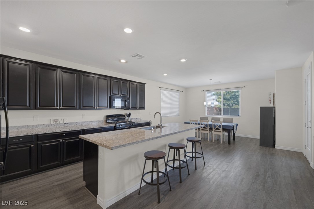 4050 Midnight Crest Avenue