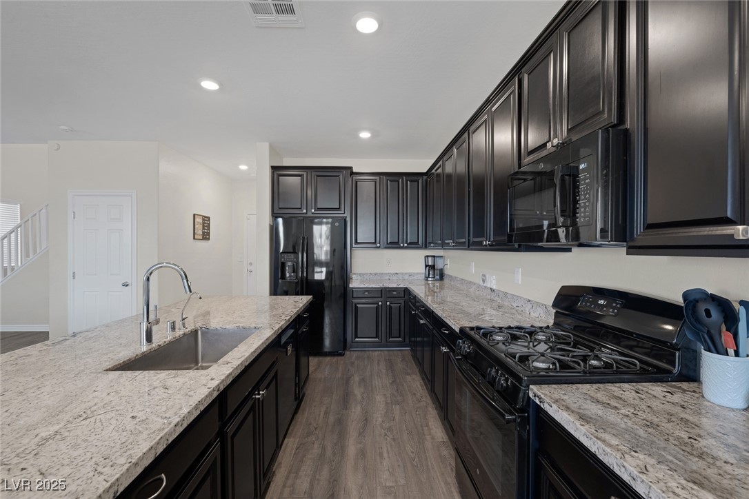 4050 Midnight Crest Avenue