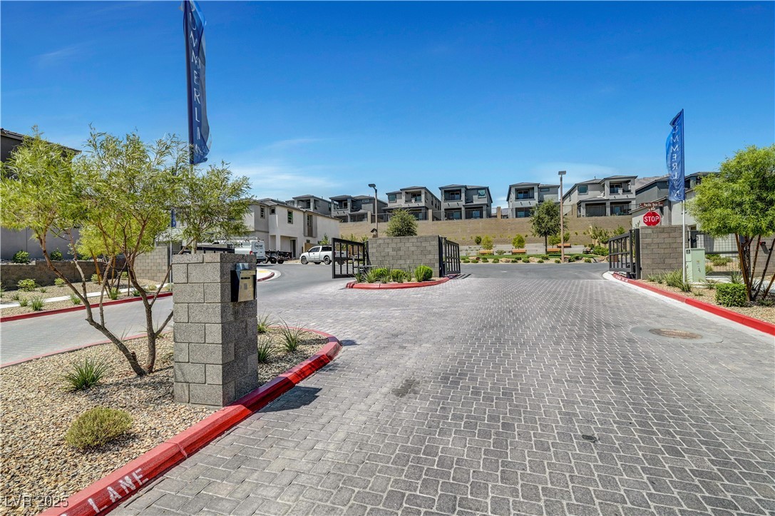 1586 Crested Eagle Street