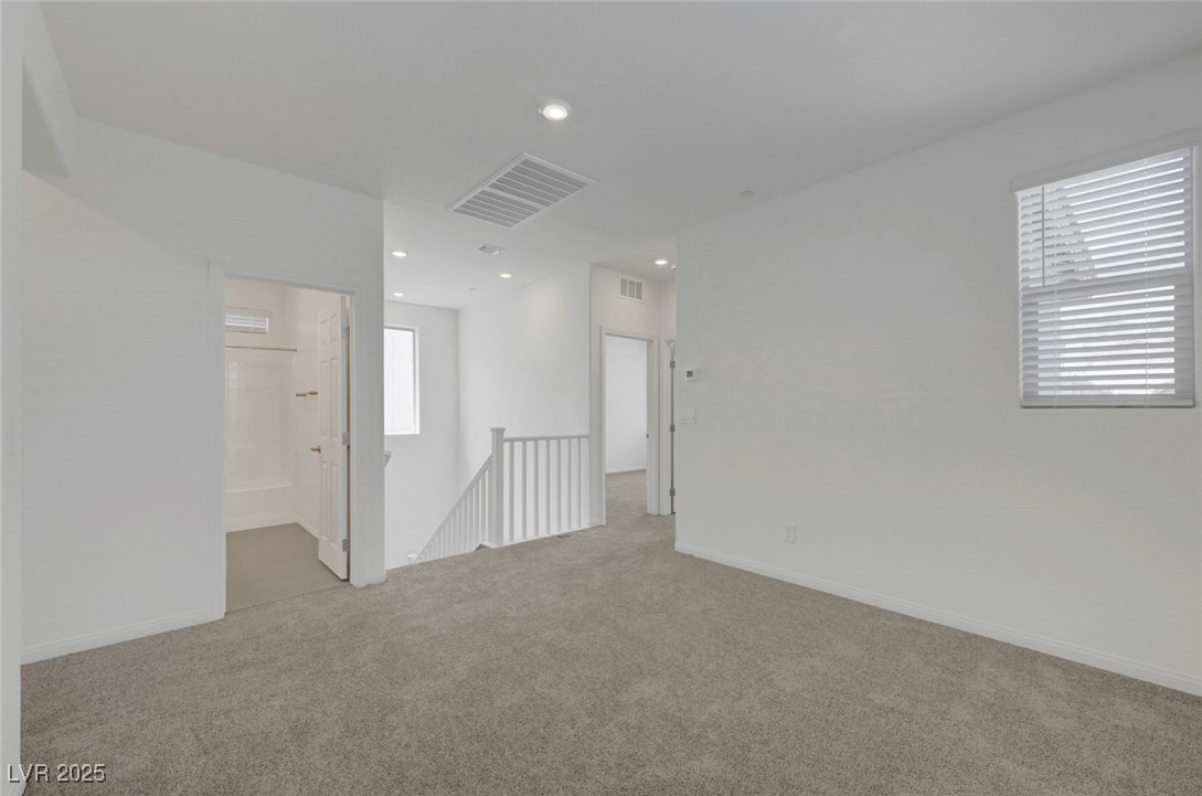 1586 Crested Eagle Street