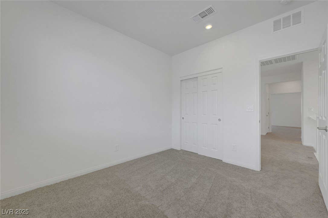 1586 Crested Eagle Street