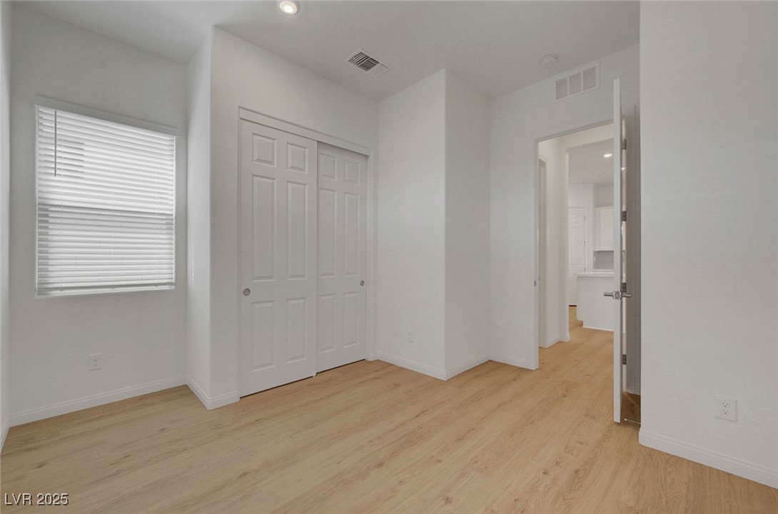 1586 Crested Eagle Street