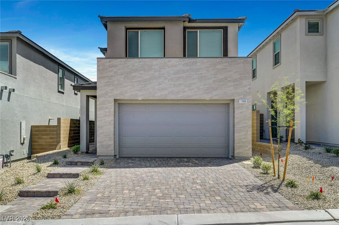 1586 Crested Eagle Street