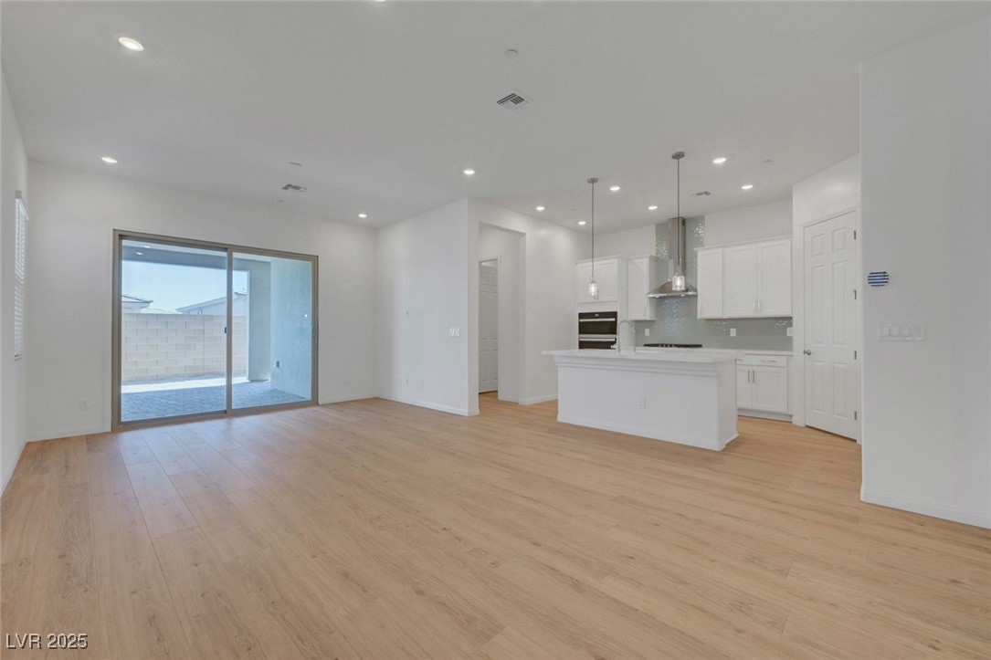 1586 Crested Eagle Street