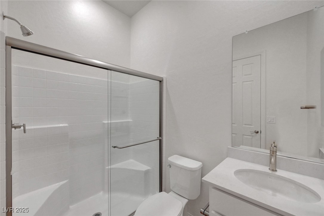 1586 Crested Eagle Street