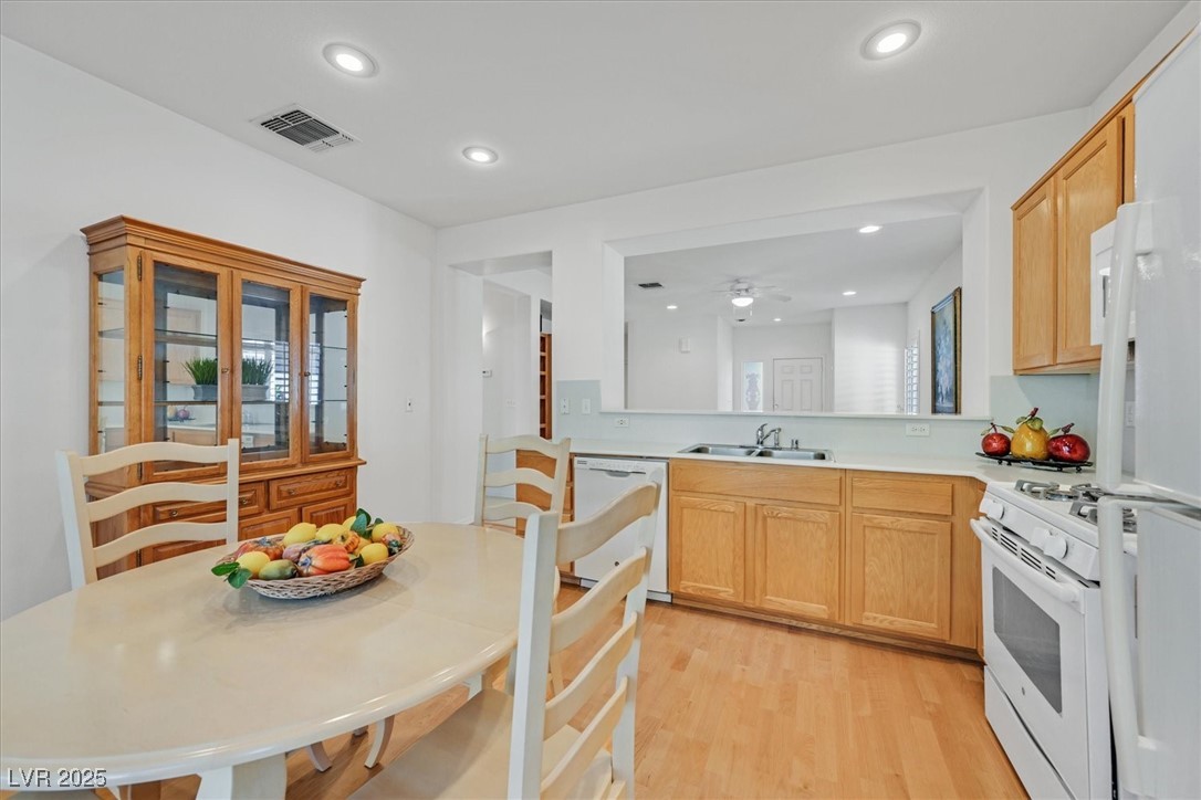 2790 Meadow Park Avenue