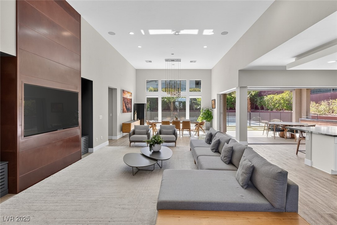 10241 Kirkwood Gaps Avenue