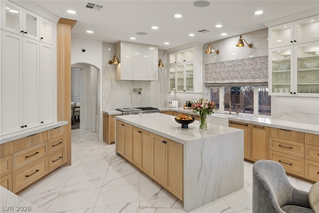 2280 Villefort Court