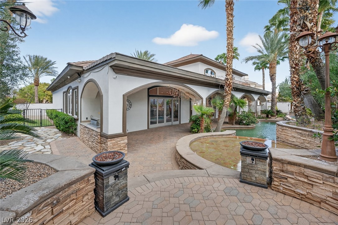 9325 Canyon Classic Drive