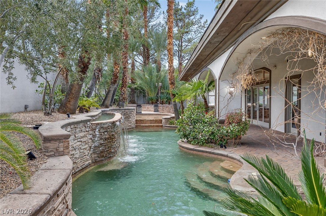 9325 Canyon Classic Drive