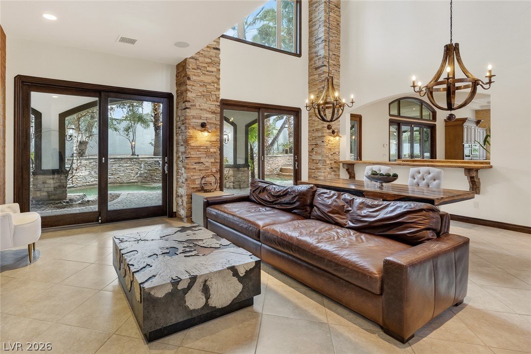 9325 Canyon Classic Drive