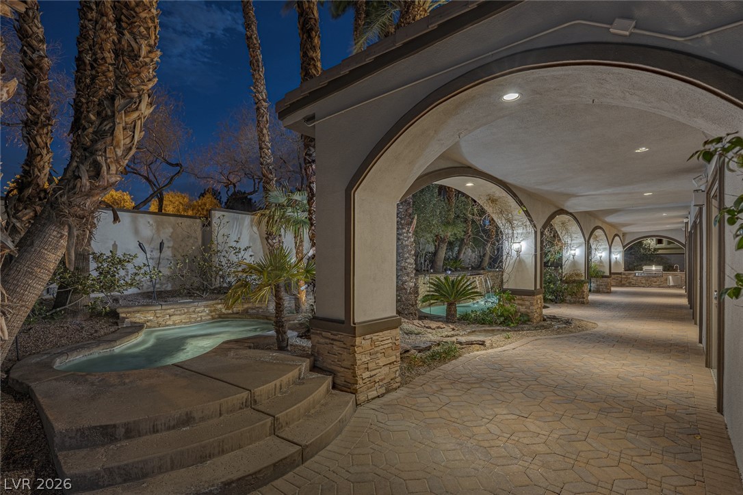 9325 Canyon Classic Drive