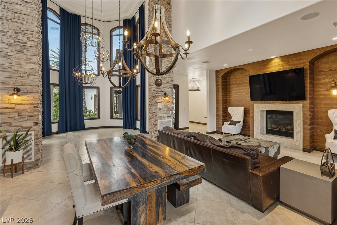 9325 Canyon Classic Drive