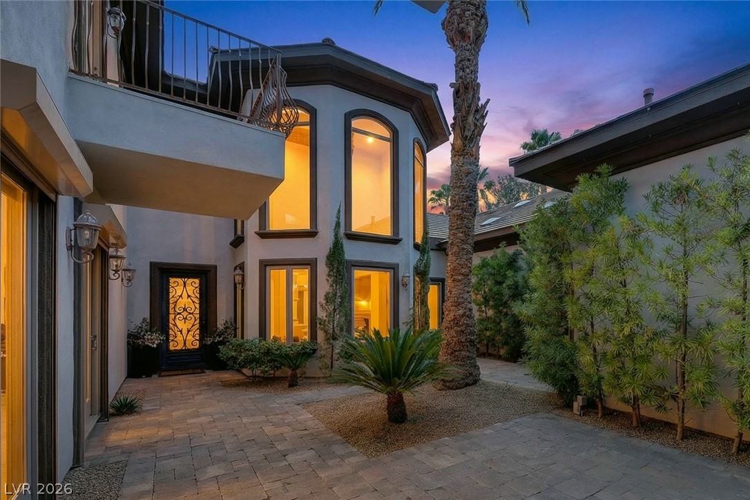 9325 Canyon Classic Drive