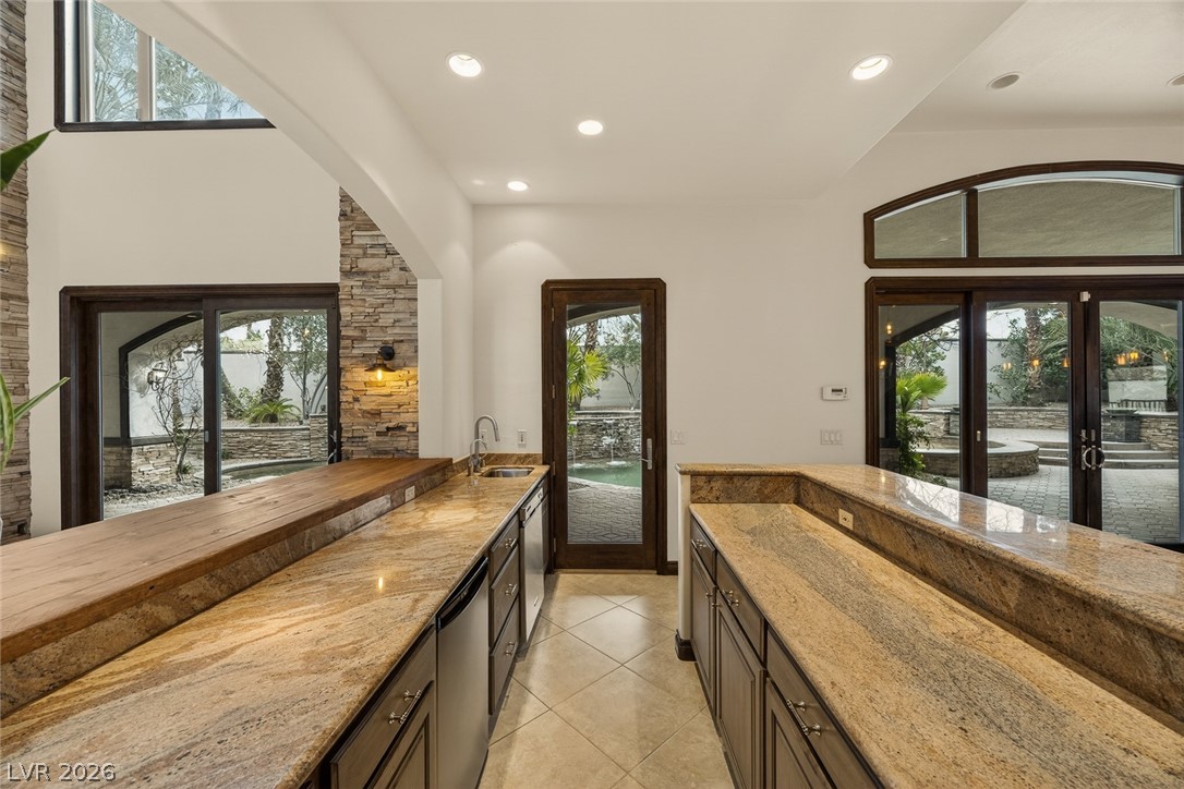 9325 Canyon Classic Drive