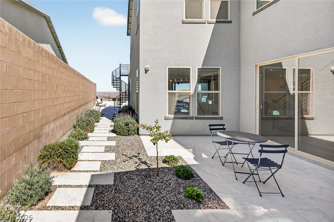 1992 Canyon Highlands Drive