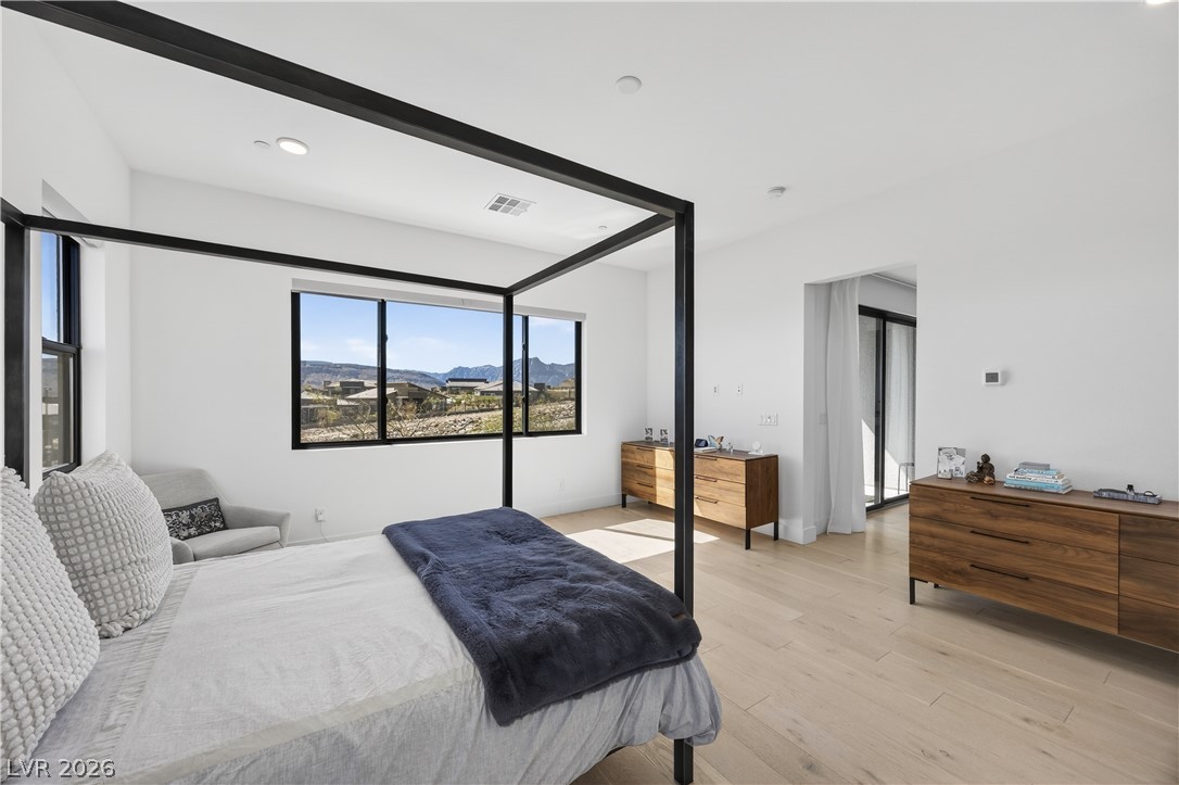 12637 Penfield Avenue