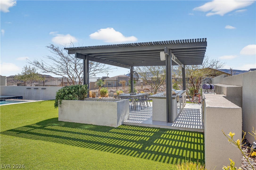 12637 Penfield Avenue