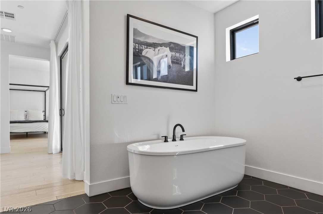 12637 Penfield Avenue