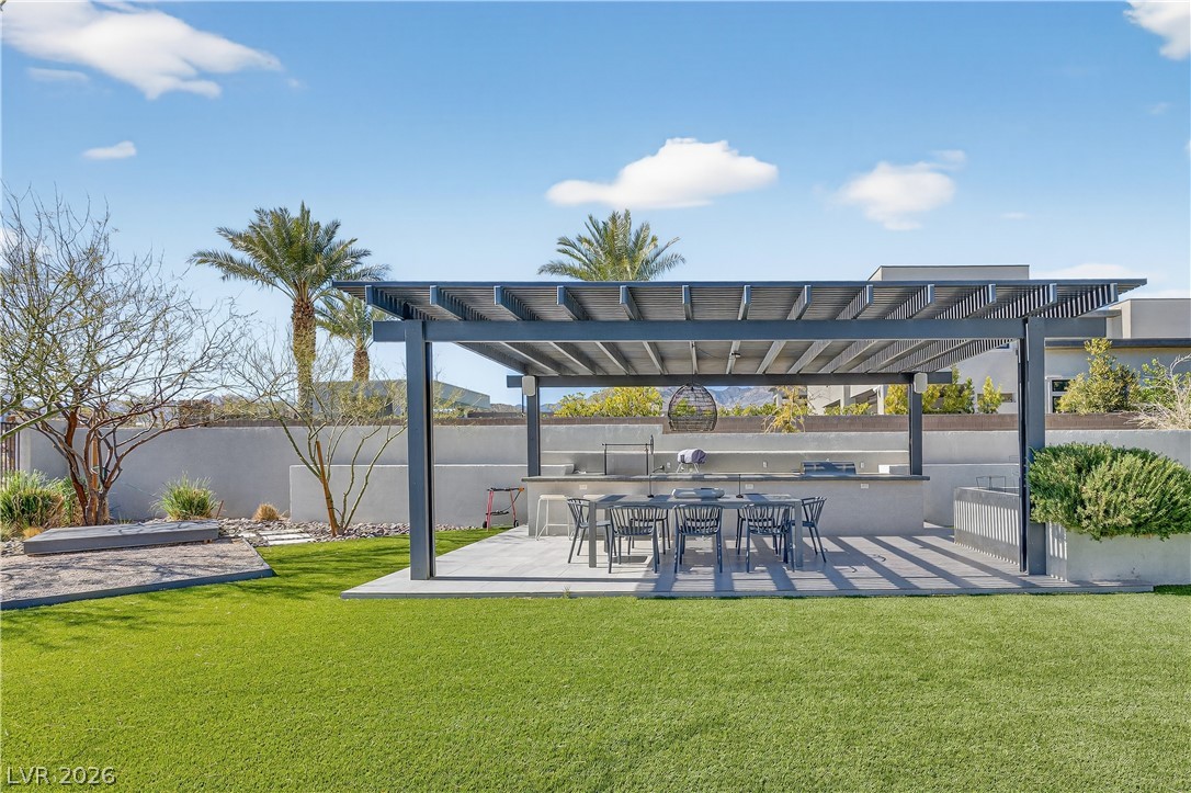 12637 Penfield Avenue