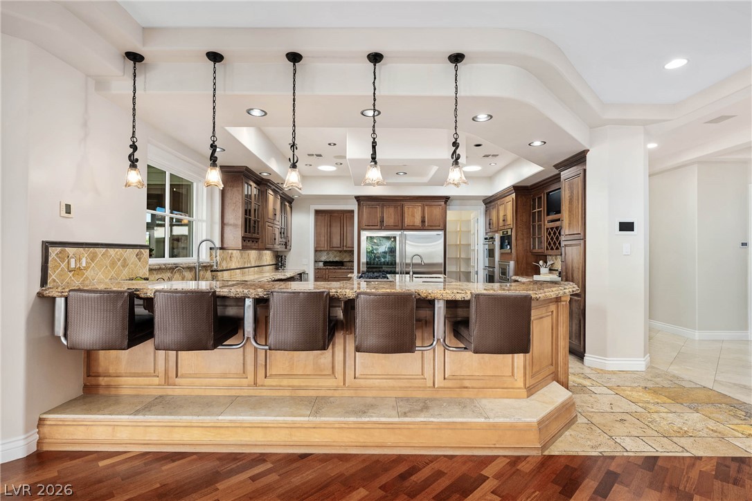 7440 Oak Grove Avenue