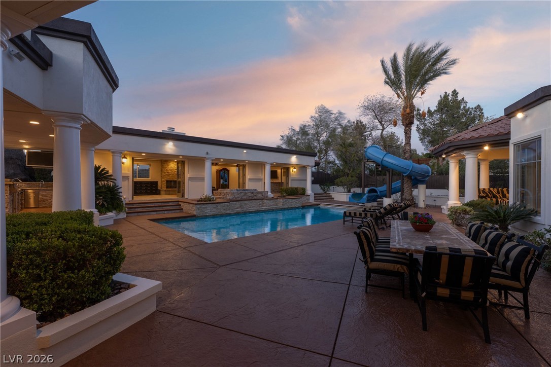 7440 Oak Grove Avenue