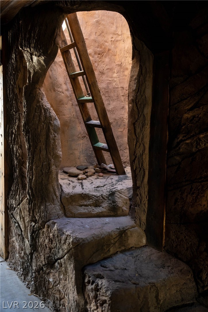 7440 Oak Grove Avenue