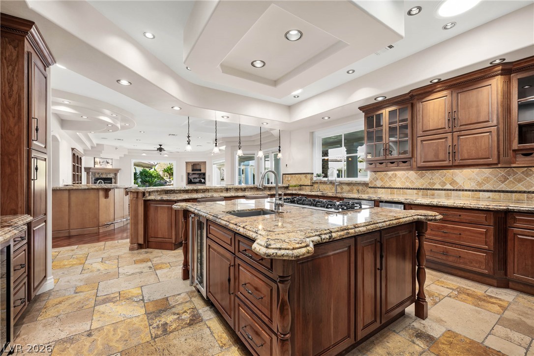 7440 Oak Grove Avenue