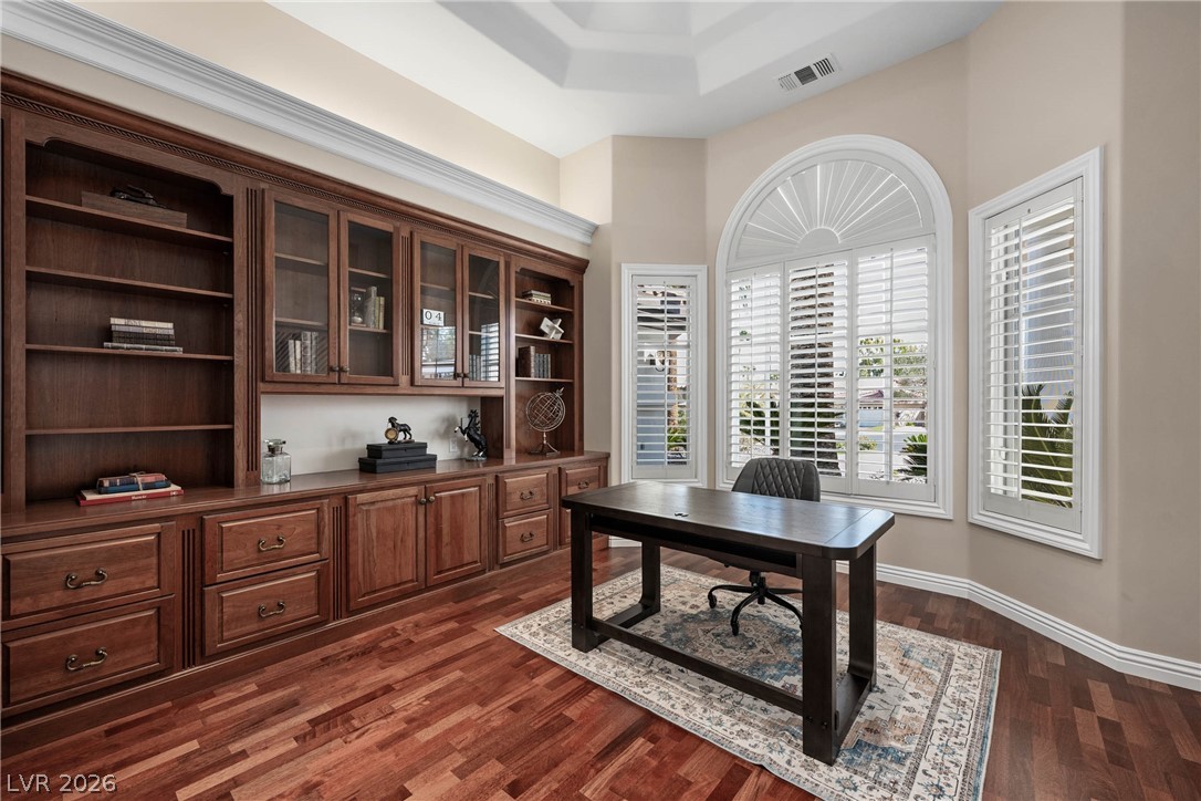 7440 Oak Grove Avenue